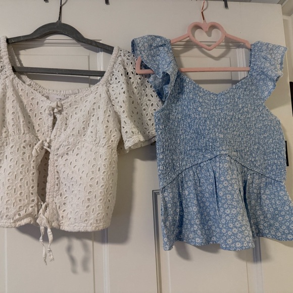 Zara & Art Class Blue Blouse with Flutter Sleeves and Tiered Design - Picture 2 of 8